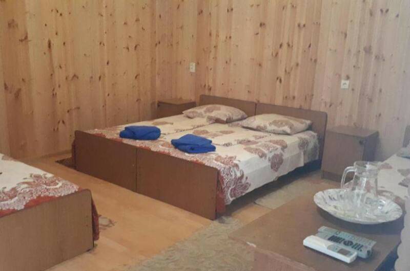 «Бунгало» с видом на сад
