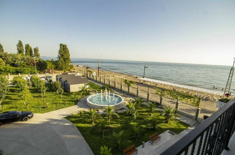 Отель «Black Sea»