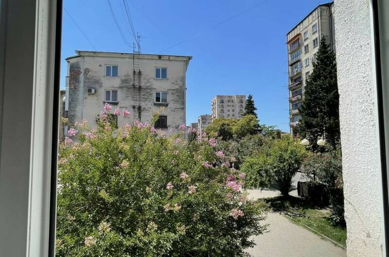 Двухкомнатная квартира в центре Сухума