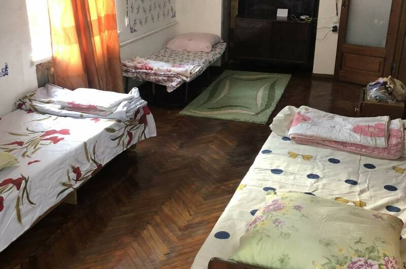 Двухкомнатная квартира в центре Сухума