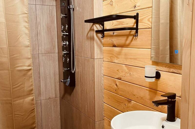 Эко-домики в старой Гагре