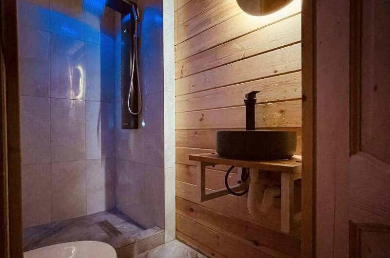 Эко-домики в старой Гагре