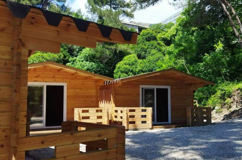 Домики на берегу моря