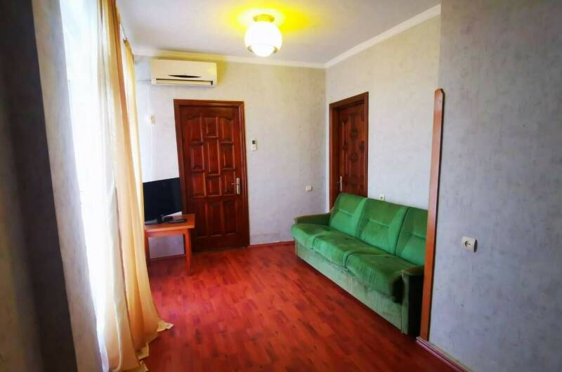 Двухкомнатная квартира у рынка