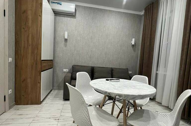 Студия на Абазгаа