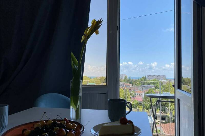 Солнечная, видовая квартира в центре