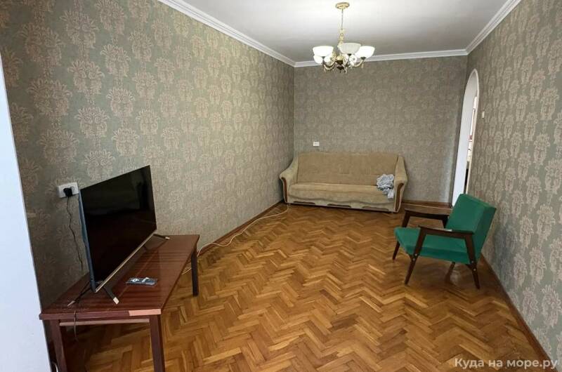 Двухкомнатная квартира возле храма