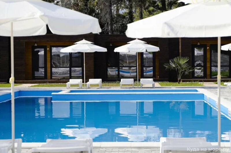 База отдыха «Poolside»