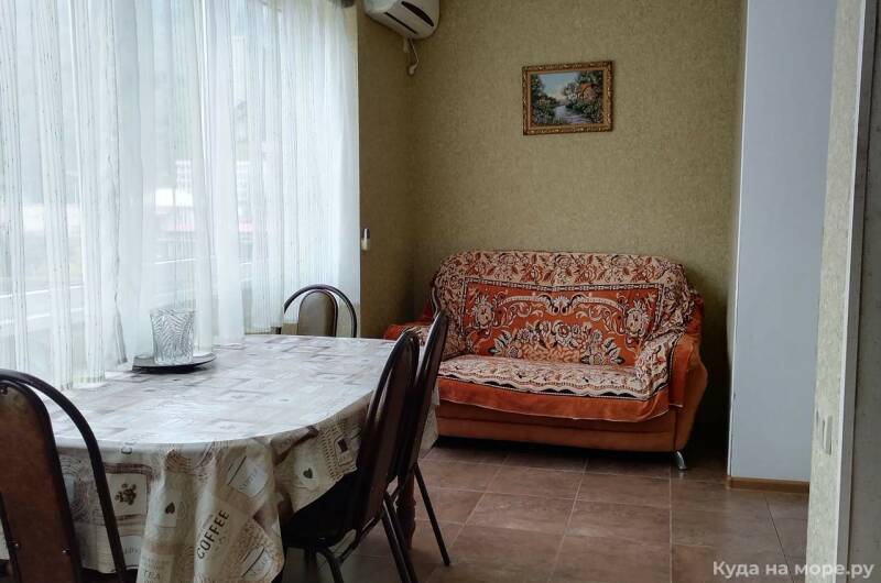 Трехкомнатная в центре