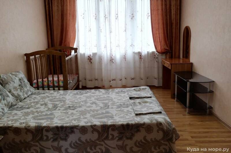 Трехкомнатная в центре