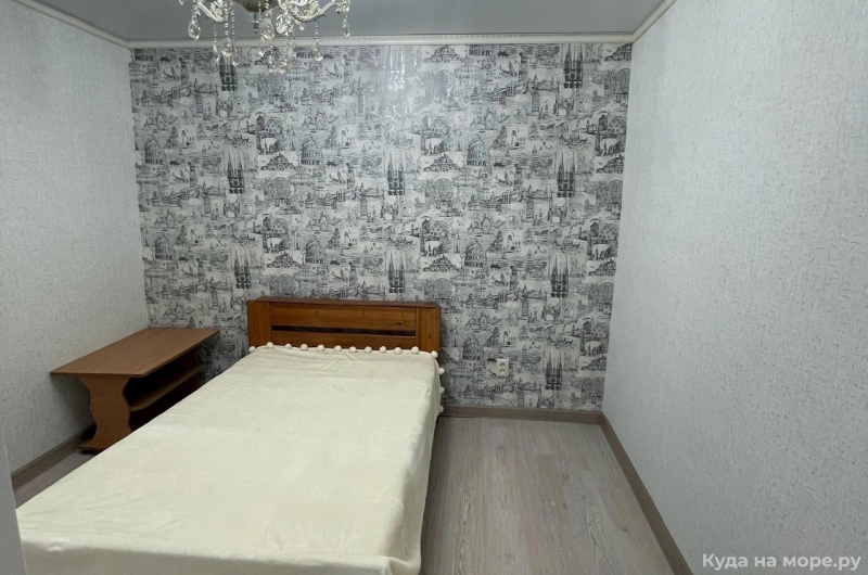 Трехкомнатная в центре