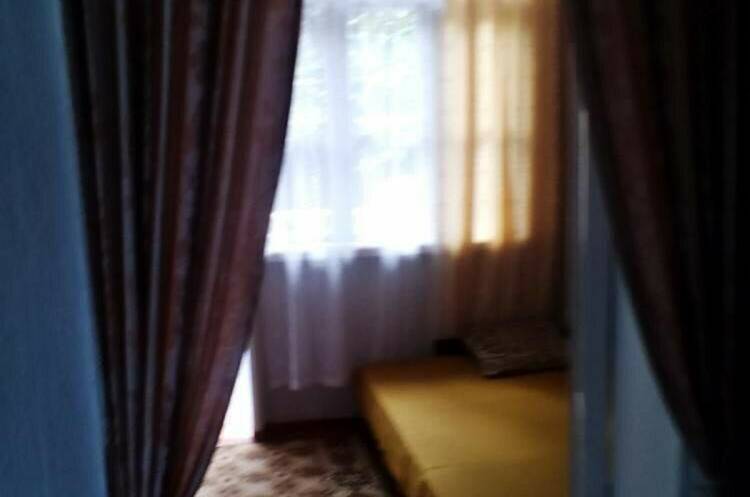 Часть дома у реки