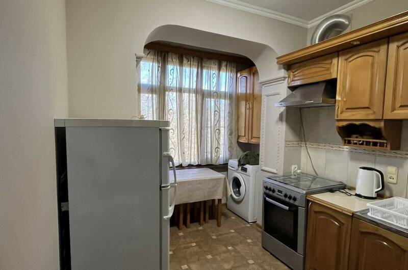 Однокомнатная квартира в центре Сухума