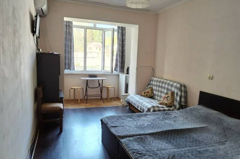 Квартира-студия на Ладария