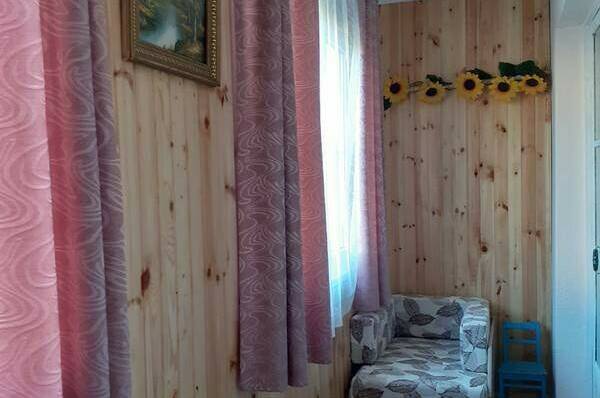 Двухкомнатная квартира в центре Пицунды