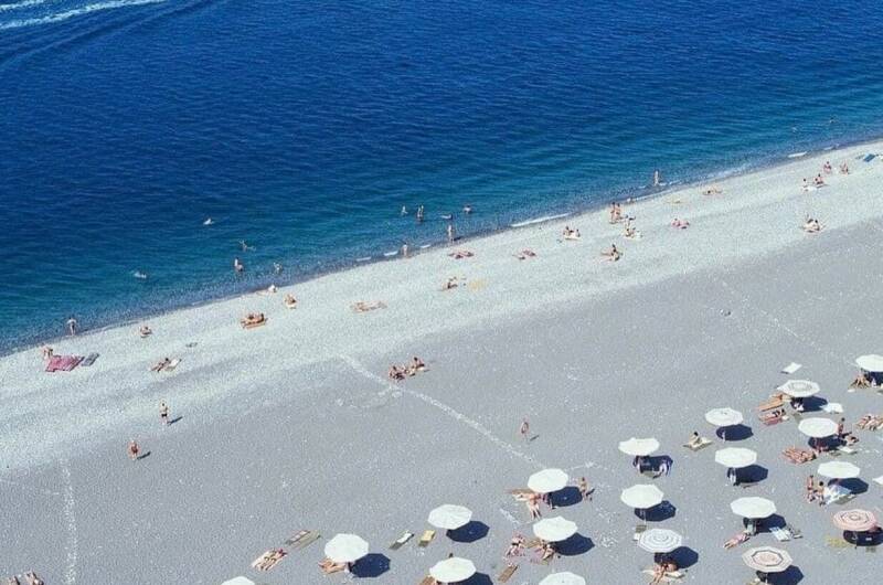 Двухкомнатная квартира в центре Пицунды