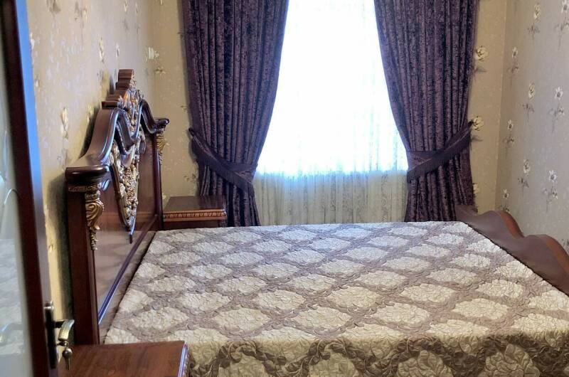 3-х комнатная квартира в центре Сухума