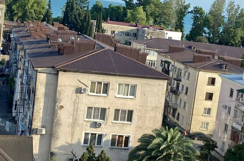 3-х комнатная квартира в центре Сухума