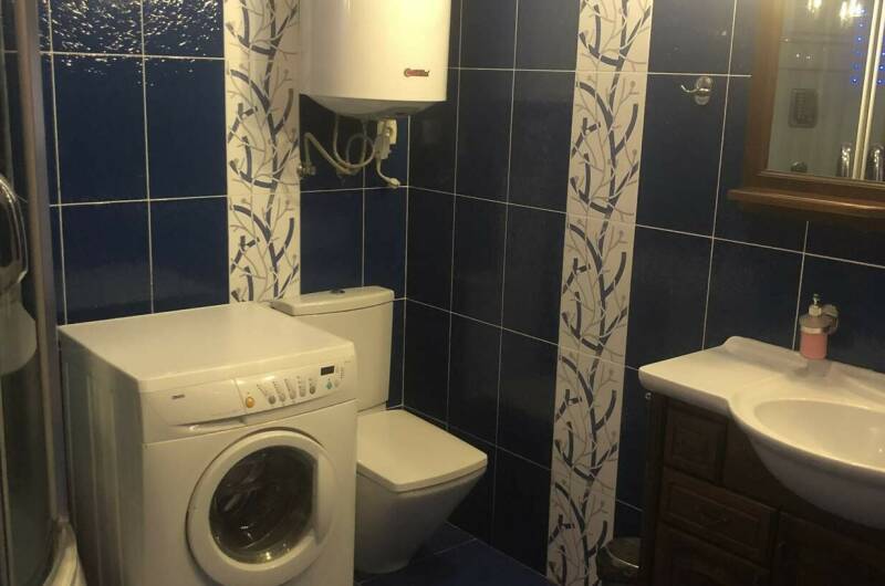 3-х комнатная квартира в центре Сухума