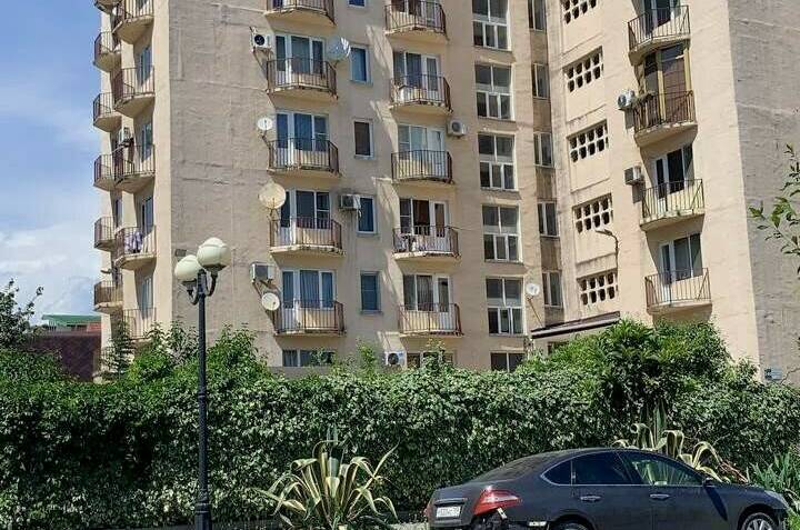 3-х комнатная квартира в центре Сухума