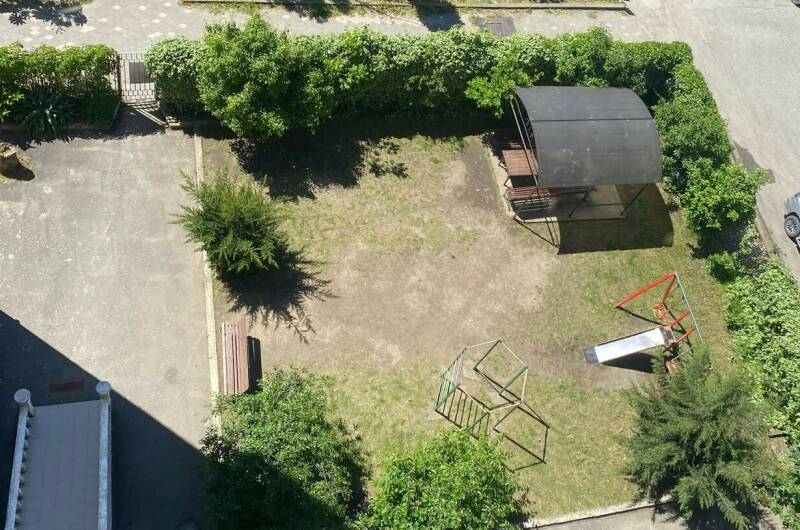 3-х комнатная квартира в центре Сухума