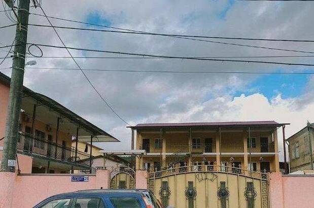 Гостевой дом «Семейный дворик»