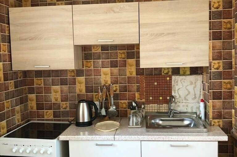 Двухкомнатная квартира на Лакоба 10