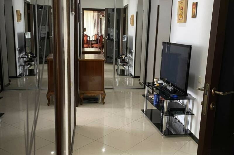 2-х комнатная квартира на Абазгаа