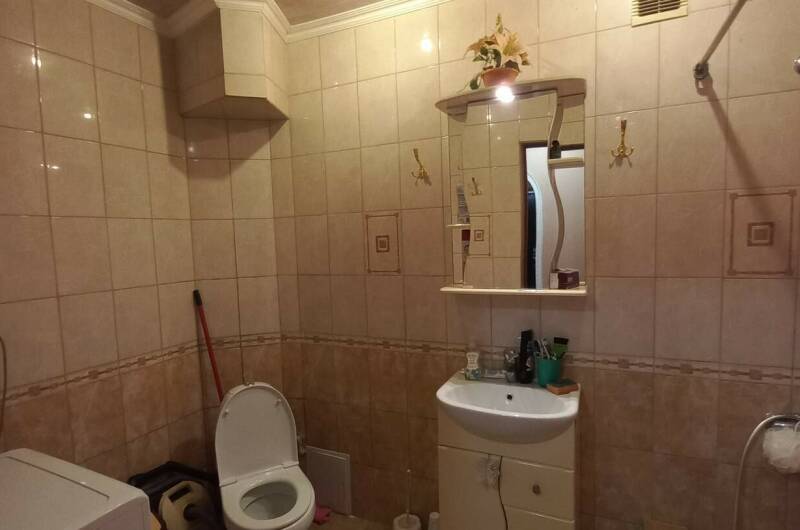 Двухкомнатная квартира в центре Сухума