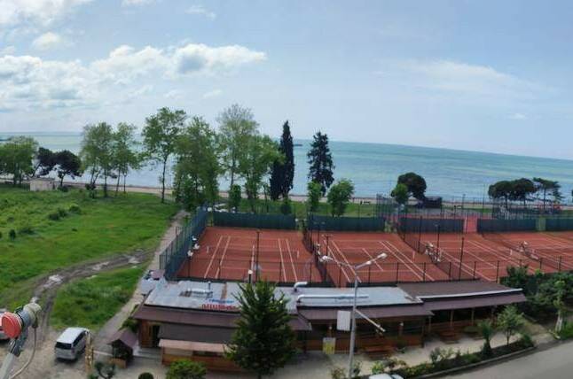 Двухкомнатная у моря