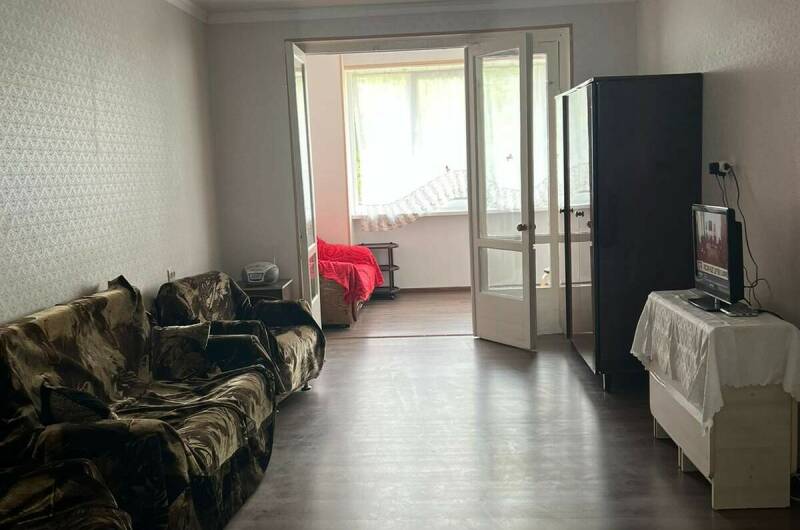 Трехкомнатная квартира на берегу моря