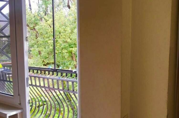 Двухкомнатная квартира на берегу моря