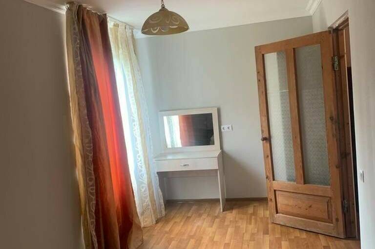 Трехкомнатная квартира на Гочуа