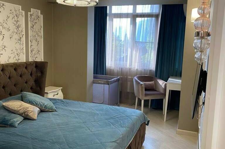 Дизайнерская квартира на Абазгаа