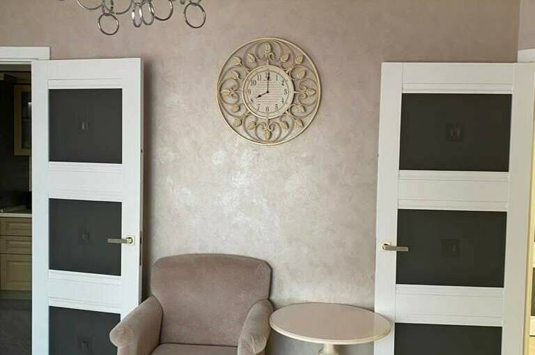 Дизайнерская квартира на Абазгаа