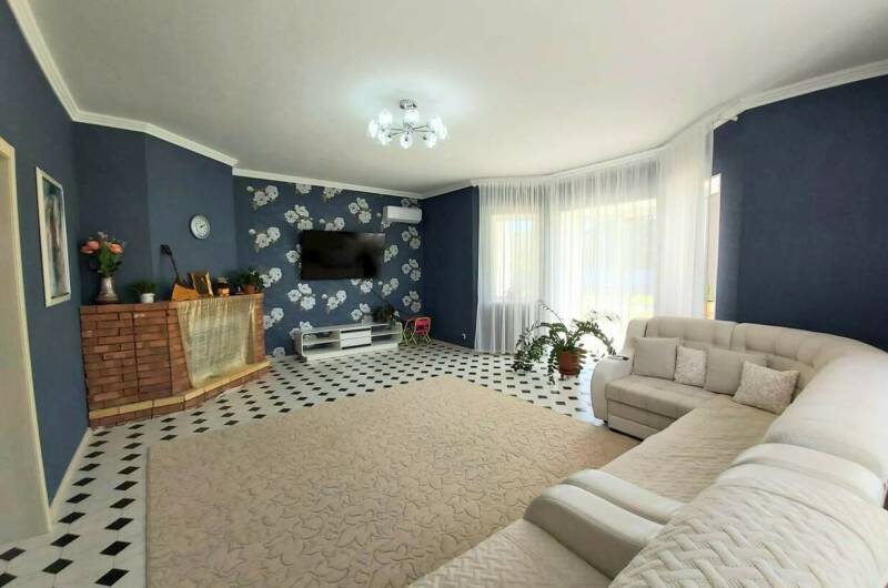 Дом под ключ на улице Героев