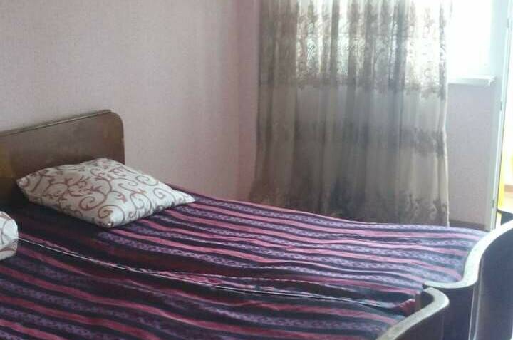 Трехкомнатная квартира на берегу моря