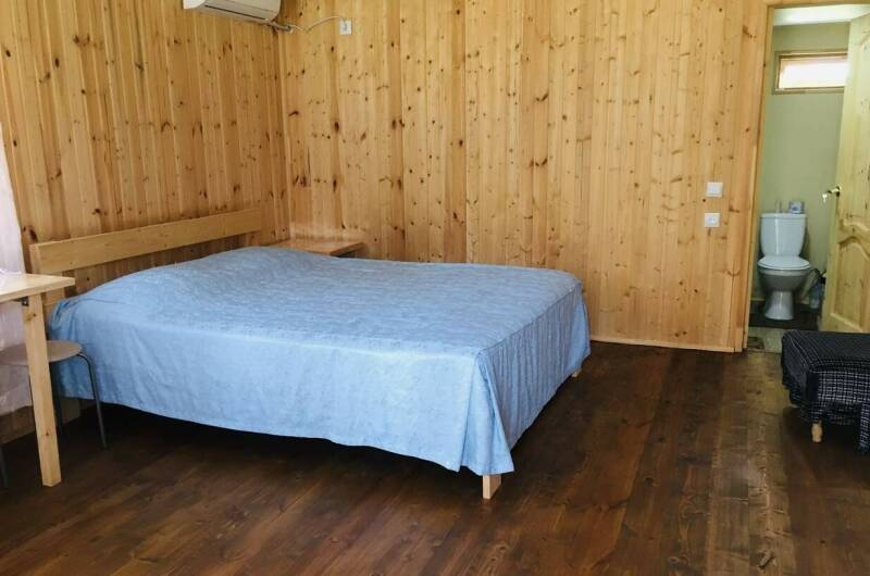 Деревянный домик на Кольцевой