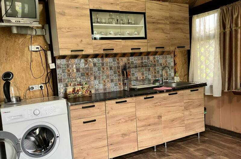 Деревянный домик на Кольцевой