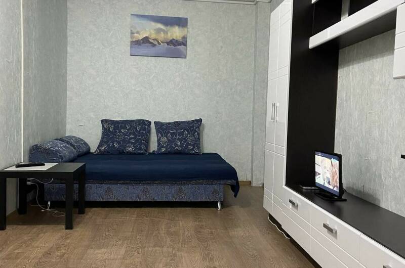 Уютная двухкомнатная квартира в Пицунде