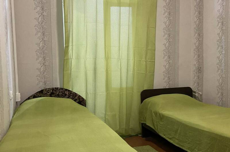 Уютная двухкомнатная квартира в Пицунде