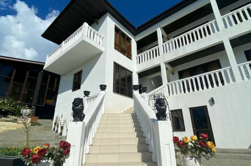 Отель «White Hotel»