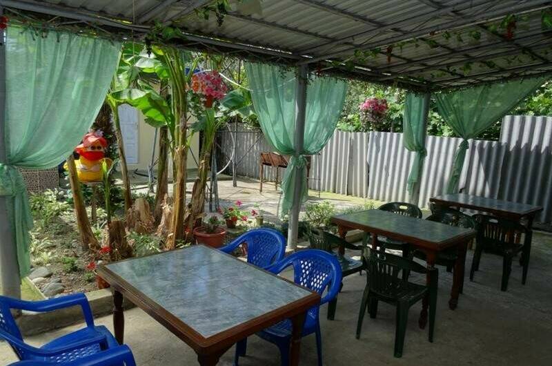 Частный сектор «у Карины»