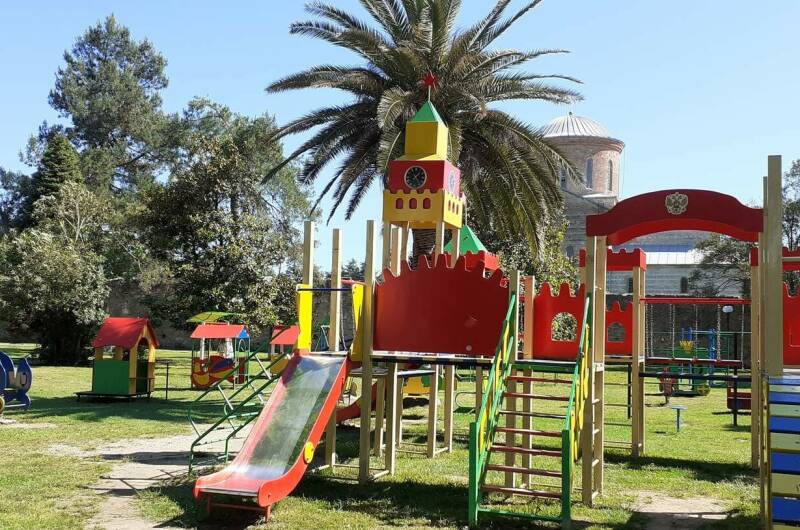 Двухкомнатная квартира на Агрба