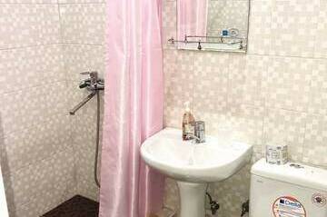 Частный дом «В гостях у Любы»