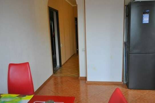 3-х комнатная квартира в центре на берегу моря