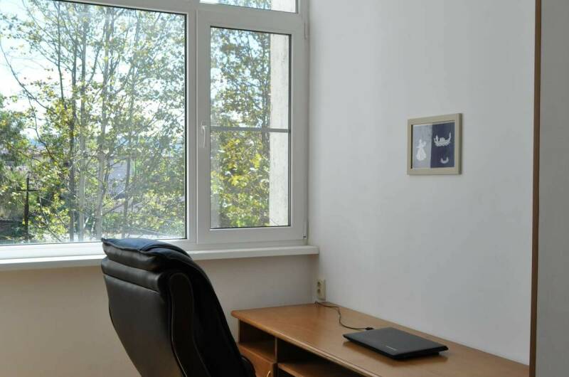 3-х комнатная квартира в центре на берегу моря