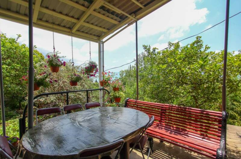 Гостевой дом «Колоннада» на Героев 16 марта