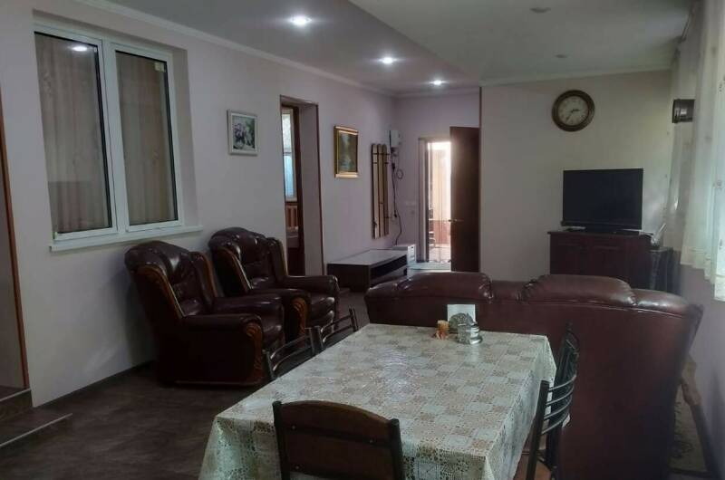 Дом под ключ-апартаменты «У Георгия»