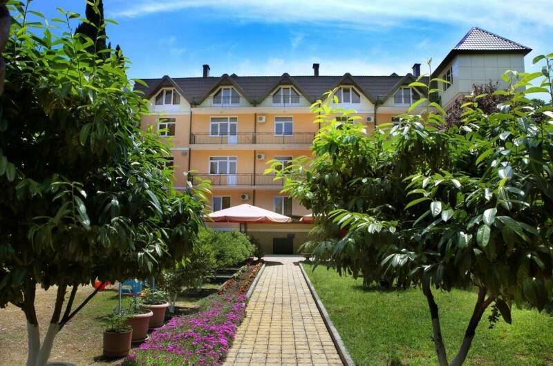 Отель «Кипарис»